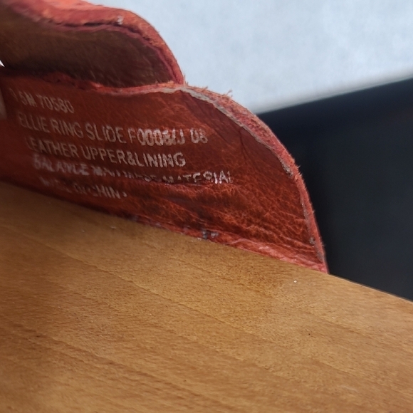 Frye Orange Leather Sandals with Decorative Ring Size 9.5 - Picture 8 of 9